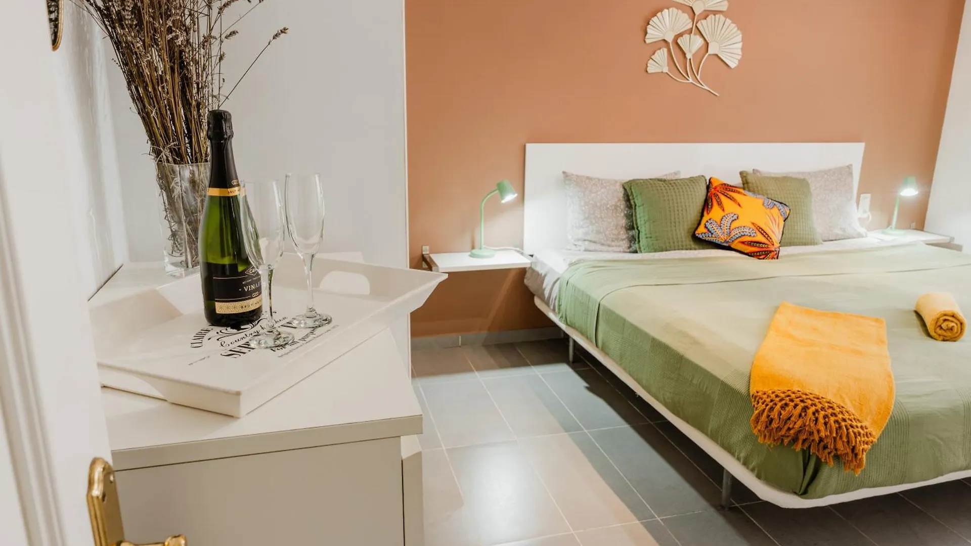 Mimosa Dorada Villa Puigventos